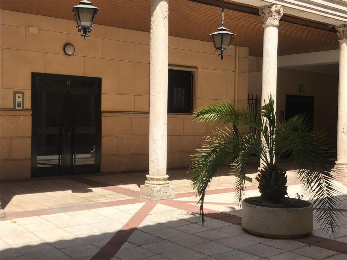 Las 5 Bes- Estudio Bed&Breakfast Valladolid Exterior photo